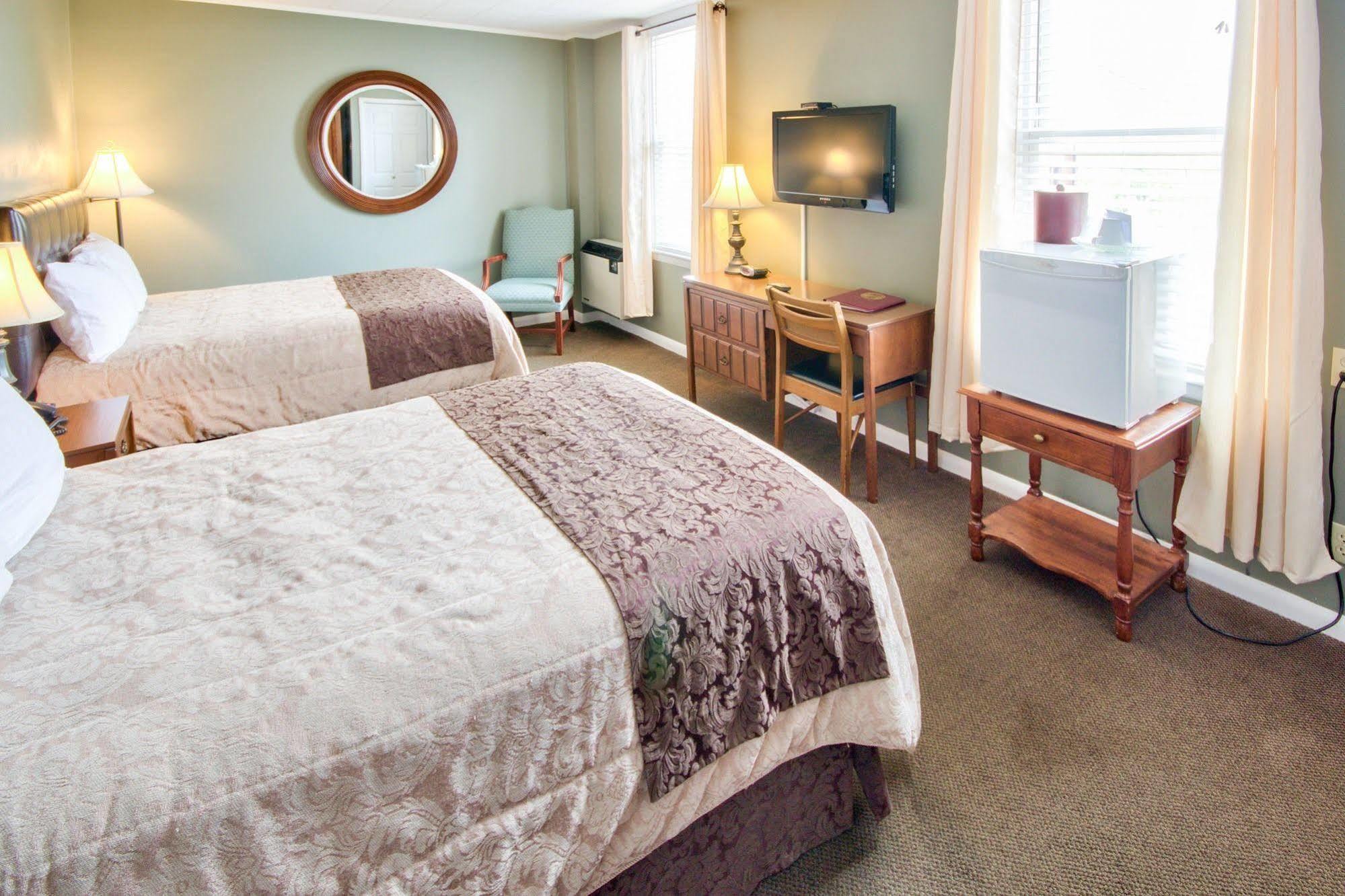 Queen'S Inn ストラトフォード エクステリア 写真